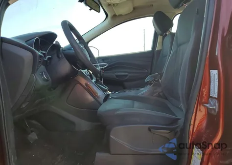 2014 Ford Escape S z USA, uszkodzony, nr VIN 1FMCU0F73EUE07361